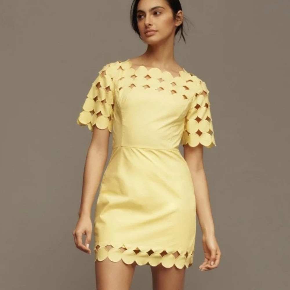 NWT Anthropologie Cotton Scallop-Edge Mini Dress  Cutout Detail size 2 Yellow